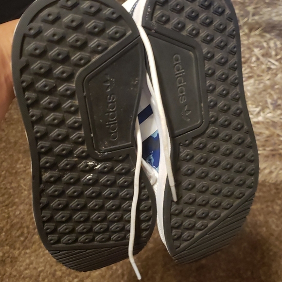 Adidas - Picture 2 of 4